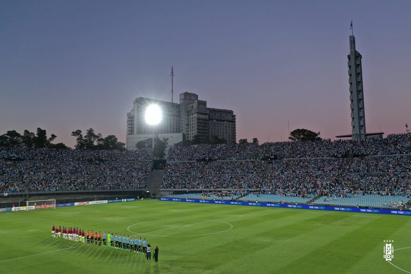El Estadio Centenario en la previa del último partido de Uruguay contra Venezuela. El Estadio Centenario en la previa del último partido de Uruguay contra Venezuela.