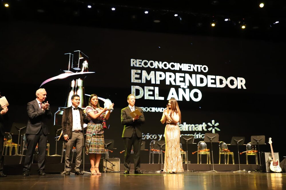 María Arte Cultural es una empresa 100% quichelense, fundada en 2012 y especializada en la elaboración de trajes y máscaras para convites. María Arte Cultural es una empresa 100% quichelense, fundada en 2012 y especializada en la elaboración de trajes y máscaras para convites.