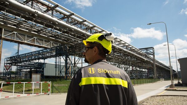 Rusia reanuda envíos de petróleo a Europa Central luego de pago de tarifa Rusia reanuda envíos de petróleo a Europa Central luego de pago de tarifa