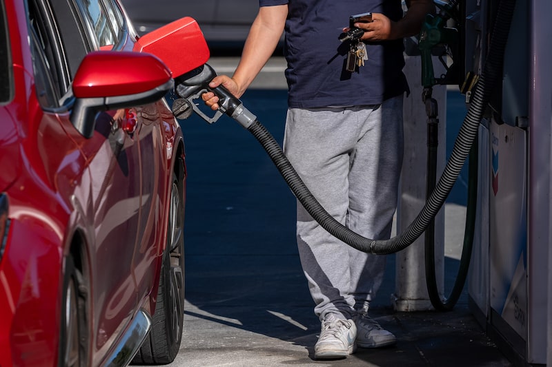 US Average Gasoline Prices Rise Above $4 A Gallon Again US Average Gasoline Prices Rise Above $4 A Gallon Again