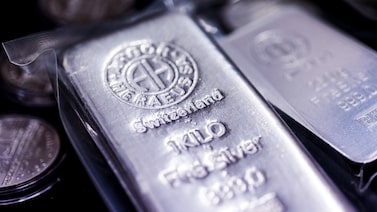 La plata supera los US$85 la onza mientras operadores evalúan el equilibrio del mercado La plata supera los US$85 la onza mientras operadores evalúan el equilibrio del mercado