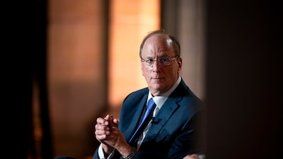 Larry Fink, da BlackRock, se junta a negociações de Trump para reconstruir a Ucrânia Larry Fink, da BlackRock, se junta a negociações de Trump para reconstruir a Ucrânia
