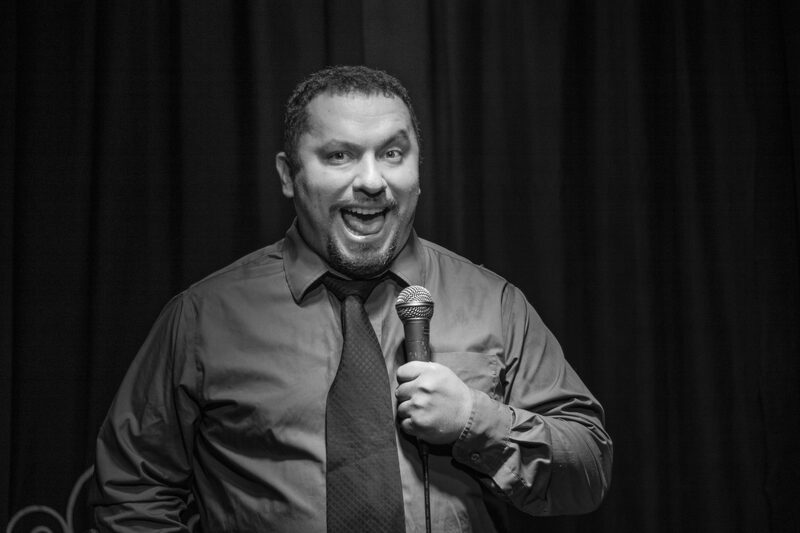 Pablo Osorio tiene videos con millones de vistas en redes sociales donde se burla de Impuestos Nacionales, de la aerolínea boliviana Boa, de Tigo y hasta de Elon Musk. Pablo Osorio tiene videos con millones de vistas en redes sociales donde se burla de Impuestos Nacionales, de la aerolínea boliviana Boa, de Tigo y hasta de Elon Musk.