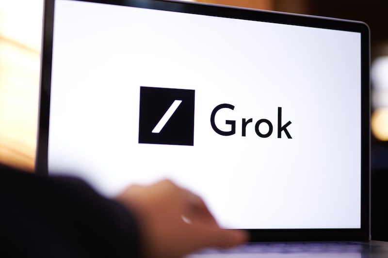 Elon Musk Debuts Grok AI Bot To Challenge ChatGPT Elon Musk Debuts Grok AI Bot To Challenge ChatGPT