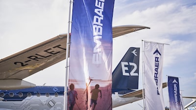 Embraer fortalece carteira de pedidos com nova geração de aeronaves, dizem analistas Embraer fortalece carteira de pedidos com nova geração de aeronaves, dizem analistas