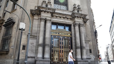 Bolsas de América Latina dejan atrás a Wall Street: rinden hasta 31% y superan al S&P 500 Bolsas de América Latina dejan atrás a Wall Street: rinden hasta 31% y superan al S&P 500