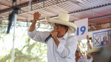 Roberto Sánchez avança na apuração e se aproxima do segundo turno das eleições no Peru Roberto Sánchez avança na apuração e se aproxima do segundo turno das eleições no Peru