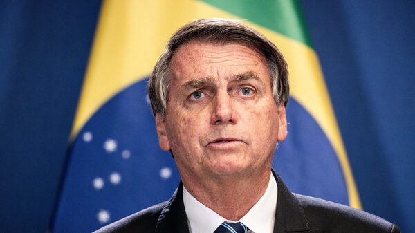 Bolivia cortó el 30 % de nuestro gas para entregarlo a Argentina: Bolsonaro Bolivia cortó el 30 % de nuestro gas para entregarlo a Argentina: Bolsonaro