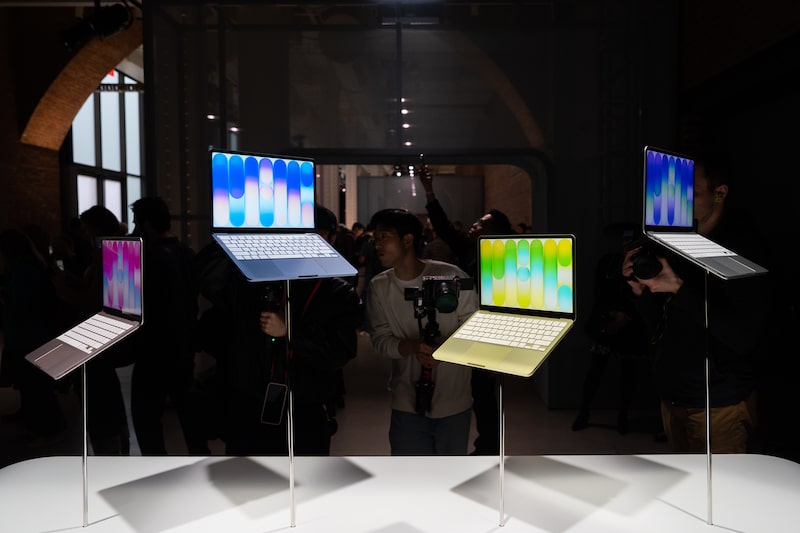 Apple supera previsiones de ingresos, pero ventas del iPhone no logran sorprender al mercado Apple supera previsiones de ingresos, pero ventas del iPhone no logran sorprender al mercado