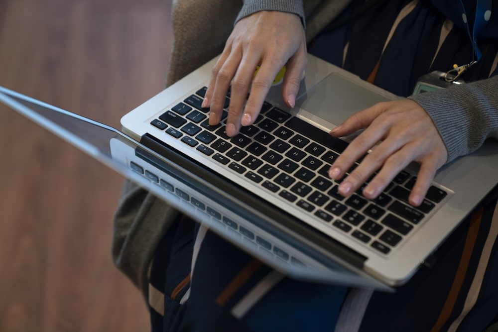 Vambe es una plataforma IA multiagente para la gestión del viaje del cliente y se conecta con los sistemas existentes. Con IA agenda citas en calendario, actualiza el CRM en tiempo real, procesa pagos, califica leads, nutre oportunidades y coordina entre todas las herramientas, automáticamente. Vambe es una plataforma IA multiagente para la gestión del viaje del cliente y se conecta con los sistemas existentes. Con IA agenda citas en calendario, actualiza el CRM en tiempo real, procesa pagos, califica leads, nutre oportunidades y coordina entre todas las herramientas, automáticamente.