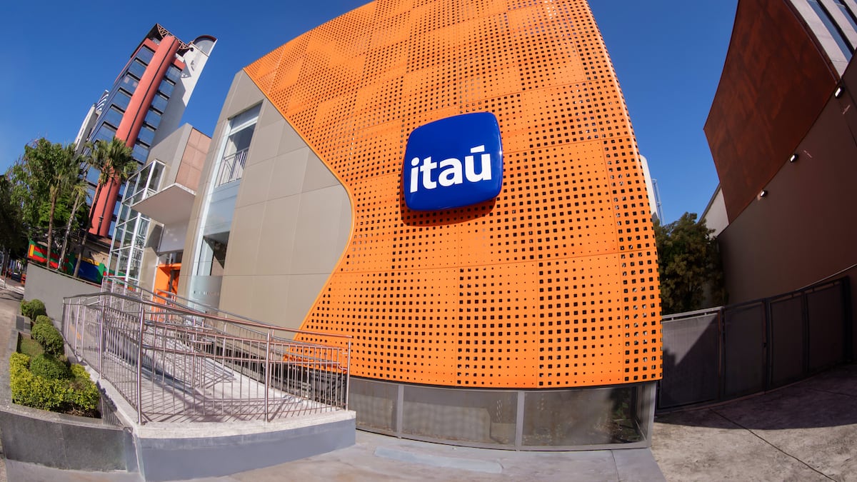 Para o Itaú, ciclo global do dólar tende a influenciar mais do que a eleição em 2026