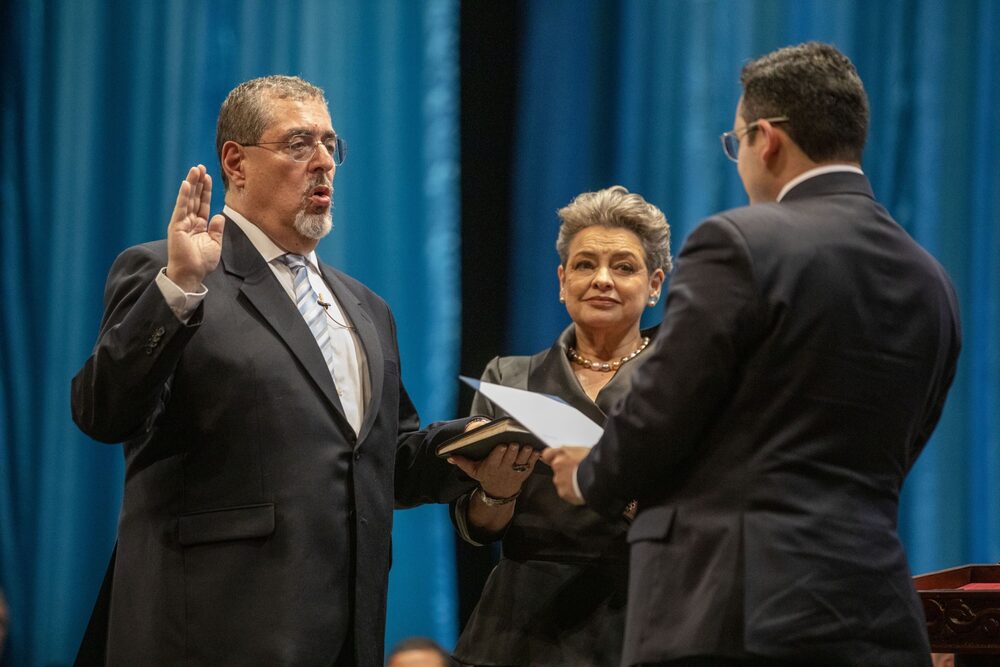Juramentación de Bernardo Arévalo Juramentación de Bernardo Arévalo