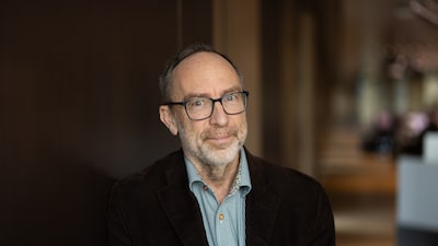 Fundador da Wikipedia chama IA de ‘caricatura de enciclopédia’ e critica alucinações Fundador da Wikipedia chama IA de ‘caricatura de enciclopédia’ e critica alucinações