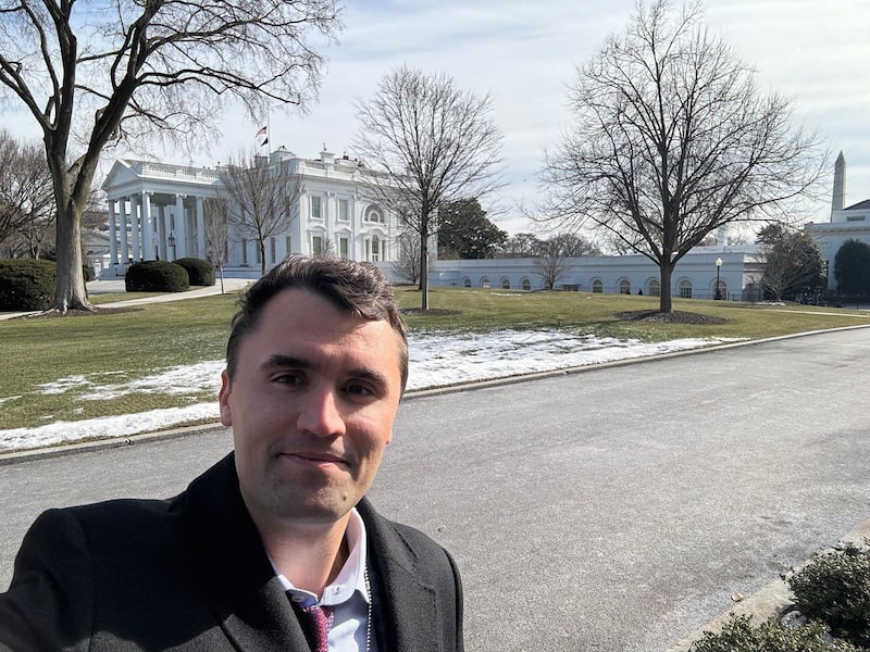 El cofundador de Turning Point USA y aliado cercano del presidente Donald Trump, Charlie Kirk, en una visita a la Casa Blanca, el 23 de enero de 2025. El cofundador de Turning Point USA y aliado cercano del presidente Donald Trump, Charlie Kirk, en una visita a la Casa Blanca, el 23 de enero de 2025.