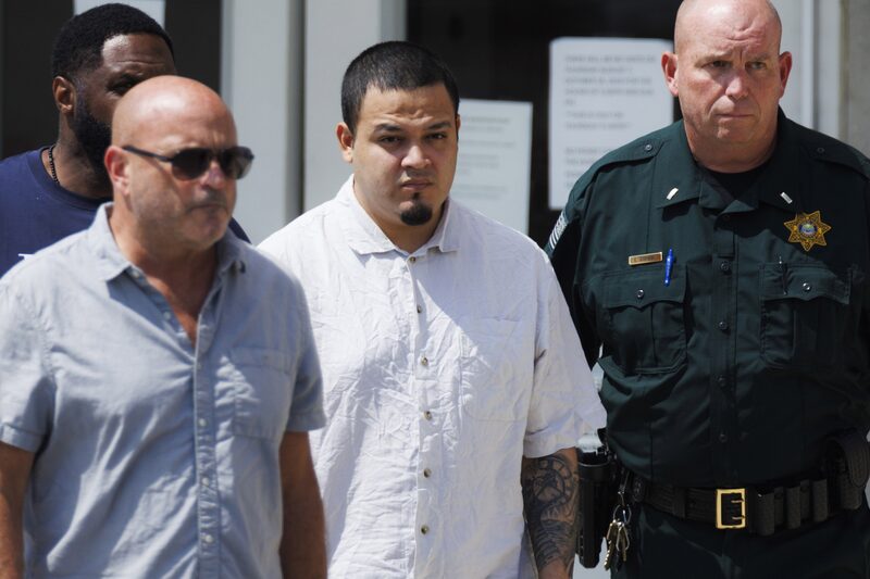 Kilmar Abrego García, centro, sale de la cárcel del condado de Putnam en Cookeville, Tennessee, el 22 de agosto. Foto: Brett Carlsen/AP Photo Kilmar Abrego García, centro, sale de la cárcel del condado de Putnam en Cookeville, Tennessee, el 22 de agosto. Foto: Brett Carlsen/AP Photo