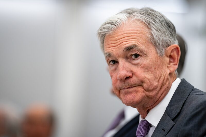 Presidente disse que a economia americana vai bem e acusou o presidente do Federal Reserve de atrapalhar o crescimento Presidente disse que a economia americana vai bem e acusou o presidente do Federal Reserve de atrapalhar o crescimento