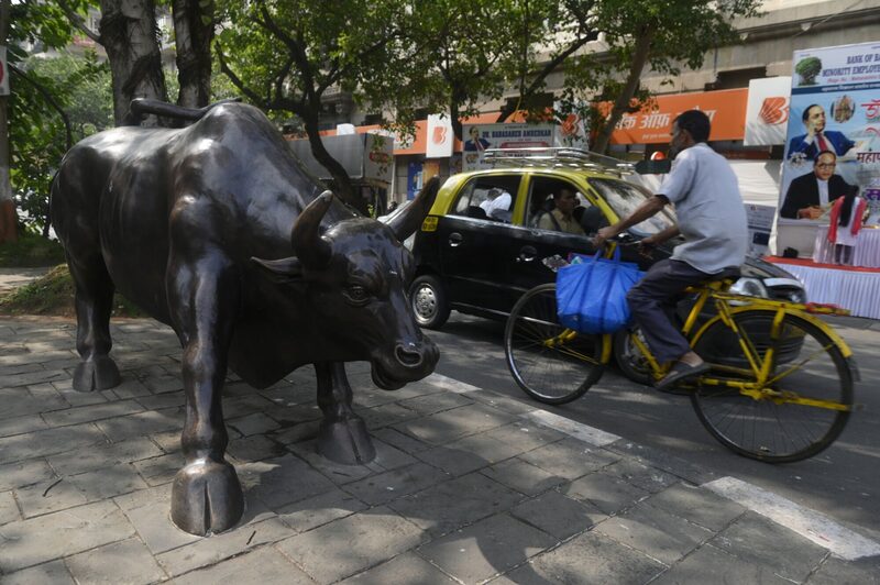 Mumbai, na Índia: quase metade de todas as empresas do índice MSCI EM não conseguiu atender às expectativas de lucros dos analistas para este ano. (Foto: Indranil Aditya/Bloomberg) Mumbai, na Índia: quase metade de todas as empresas do índice MSCI EM não conseguiu atender às expectativas de lucros dos analistas para este ano. (Foto: Indranil Aditya/Bloomberg)