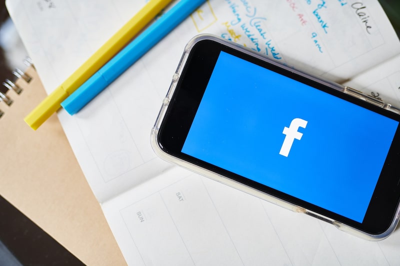 Facebook no comunicó a inversores caída de uso entre adolescentes Facebook no comunicó a inversores caída de uso entre adolescentes