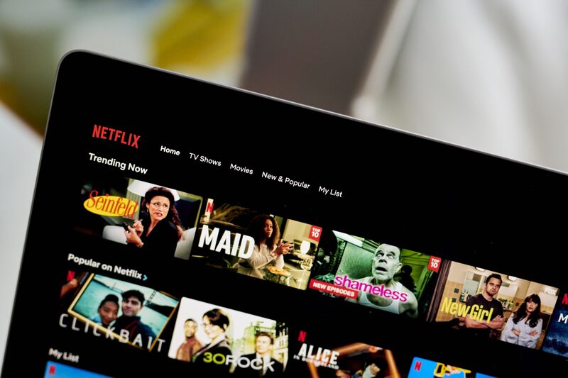 Acciones de Netflix caen sobre 30% tras pérdida masiva de suscriptores Acciones de Netflix caen sobre 30% tras pérdida masiva de suscriptores