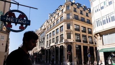 Revolut abre sede em Paris e acelera expansão na Europa Ocidental após plano de € 1 bi Revolut abre sede em Paris e acelera expansão na Europa Ocidental após plano de € 1 bi