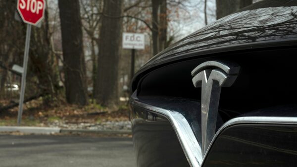 Repunte de US$14.000 millones de Tesla eclipsa la caída de otras acciones del sector automotor Repunte de US$14.000 millones de Tesla eclipsa la caída de otras acciones del sector automotor