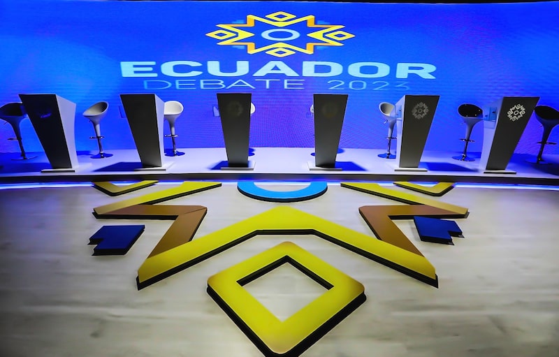 Escenario del debate presidencial 2023. Escenario del debate presidencial 2023.