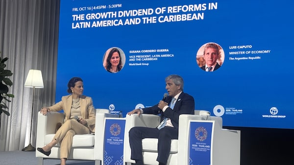 Banco Mundial prevê até US$ 5 bilhões em possíveis empréstimos à Venezuela Banco Mundial prevê até US$ 5 bilhões em possíveis empréstimos à Venezuela