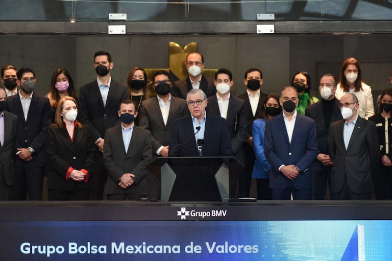 El viernes 8 de octubre 2021 se llevó acabo el timbrazo por la colocación de los bonos ligados a la sustentabilidad de la emisora de la BMV. El viernes 8 de octubre 2021 se llevó acabo el timbrazo por la colocación de los bonos ligados a la sustentabilidad de la emisora de la BMV.