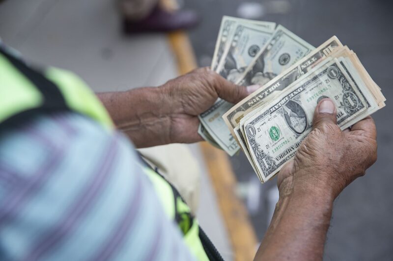 Precio del dólar en Perú cerró estable este 25 de agosto; marca retroceso por tercer día consecutivo. Precio del dólar en Perú cerró estable este 25 de agosto; marca retroceso por tercer día consecutivo.