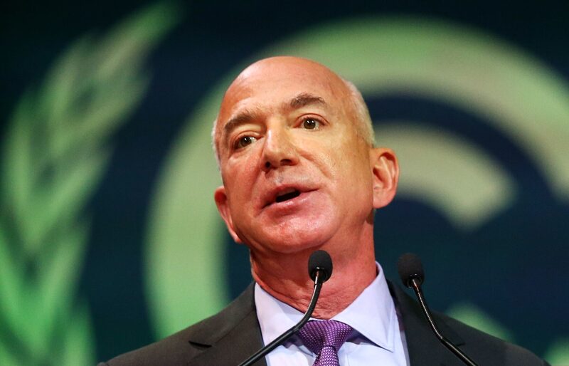 Bezos concluye venta de 50 millones de acciones de Amazon y obtiene US$8.500 millones Bezos concluye venta de 50 millones de acciones de Amazon y obtiene US$8.500 millones