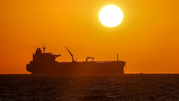 Irán incauta un buque petrolero que parecía transportar su propio crudo Irán incauta un buque petrolero que parecía transportar su propio crudo