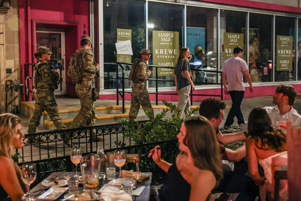 Las fuerzas armadas seguirían activas durante un cierre, pero sin salario; miles de empleados civiles del Pentágono serían suspendidos. Las fuerzas armadas seguirían activas durante un cierre, pero sin salario; miles de empleados civiles del Pentágono serían suspendidos.