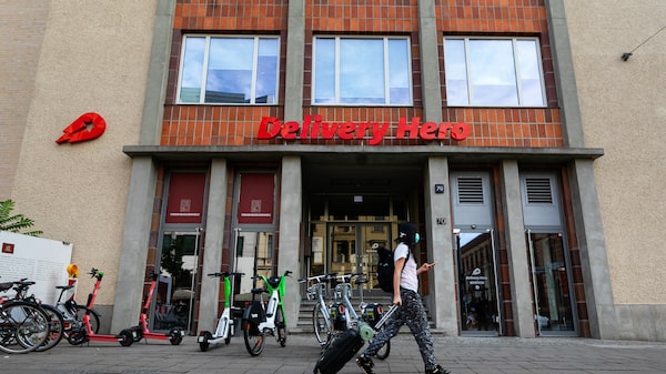 Conselho da Delivery Hero dá aval à oferta de compra da Uber por quase US$ 15 bilhões Conselho da Delivery Hero dá aval à oferta de compra da Uber por quase US$ 15 bilhões