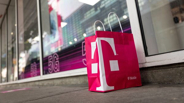 T-Mobile dice que un hacker robó datos de 37 millones de clientes T-Mobile dice que un hacker robó datos de 37 millones de clientes