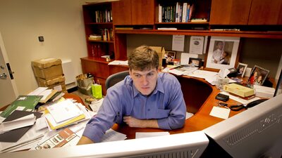 Michael Burry previu a crise do subprime. Agora, está apostando contra a IA Michael Burry previu a crise do subprime. Agora, está apostando contra a IA
