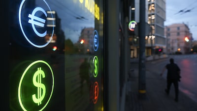 La brecha de políticas entre el BCE y la Fed impulsa apuestas por un euro más fuerte La brecha de políticas entre el BCE y la Fed impulsa apuestas por un euro más fuerte