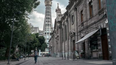 Controversia persigue a reforma de telecomunicaciones de México ante inminente aprobación Controversia persigue a reforma de telecomunicaciones de México ante inminente aprobación