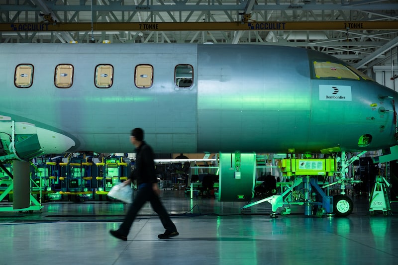 Un jet Bombardier Global 8000.
Fotógrafa: Laura Proctor/Bloomberg Un jet Bombardier Global 8000.
Fotógrafa: Laura Proctor/Bloomberg