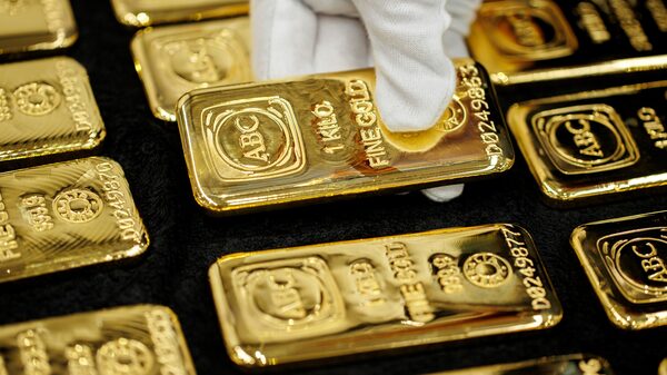 El oro sube y la plata alcanza récord antes de la decisión de las tasas de la Fed El oro sube y la plata alcanza récord antes de la decisión de las tasas de la Fed