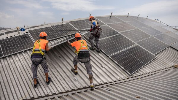 Na Espanha, excesso de oferta de energia solar derruba o preço para abaixo de zero Na Espanha, excesso de oferta de energia solar derruba o preço para abaixo de zero