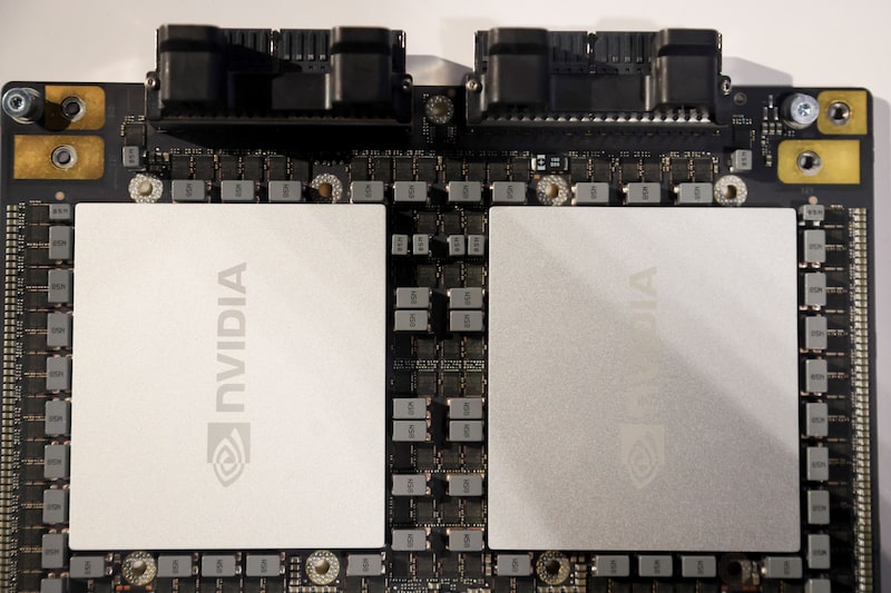 La reacción en Asia indica que, aunque las perspectivas de ventas de Nvidia decepcionaron a algunos inversores, la empresa cotizada más valiosa del mundo no llegó a dar una sorpresa negativa importante. La reacción en Asia indica que, aunque las perspectivas de ventas de Nvidia decepcionaron a algunos inversores, la empresa cotizada más valiosa del mundo no llegó a dar una sorpresa negativa importante.