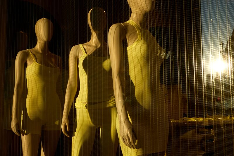 A empresa esportiva e a Skims, da empresária, estão trabalhando juntas em uma linha de roupas, calçados e acessórios sob a marca NikeSkims A empresa esportiva e a Skims, da empresária, estão trabalhando juntas em uma linha de roupas, calçados e acessórios sob a marca NikeSkims