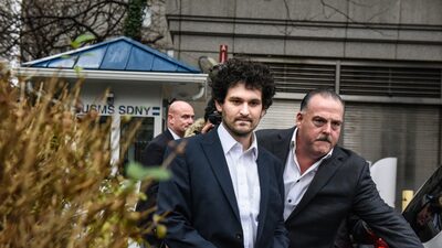 Sam Bankman-Fried, ex-CEO da FTX, é condenado a 25 anos de prisão por crimes Sam Bankman-Fried, ex-CEO da FTX, é condenado a 25 anos de prisão por crimes