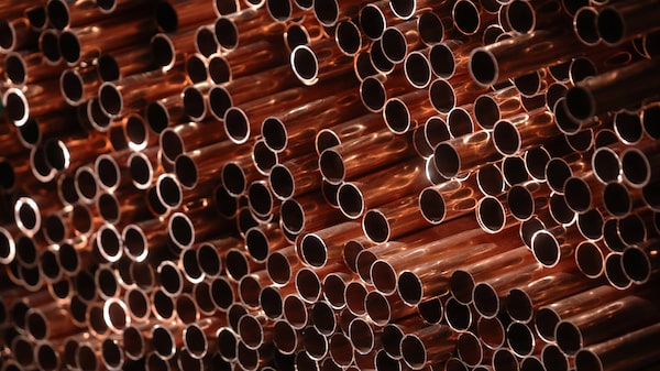 El cobre alcanza los US$12.000 por primera vez: ¿qué esperar en 2026? El cobre alcanza los US$12.000 por primera vez: ¿qué esperar en 2026?