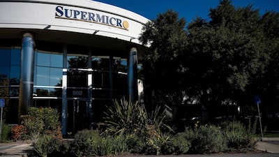 Acción de Super Micro cayó más de 30% por caso de contrabando de chips de Nvidia a China Acción de Super Micro cayó más de 30% por caso de contrabando de chips de Nvidia a China