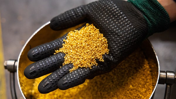 El oro se acerca a los US$4.500 mientras la guerra en Irán entra en su quinta semana El oro se acerca a los US$4.500 mientras la guerra en Irán entra en su quinta semana