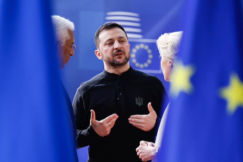 Daybreak: Posible cumbre Putin - Zelenskiy; y ¿quién es el jefe de seguridad de México? Daybreak: Posible cumbre Putin - Zelenskiy; y ¿quién es el jefe de seguridad de México?