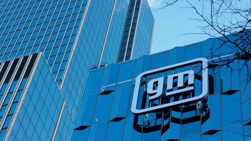 GM cortará até 600 funcionários de TI no mundo para reestruturar área de tecnologia GM cortará até 600 funcionários de TI no mundo para reestruturar área de tecnologia