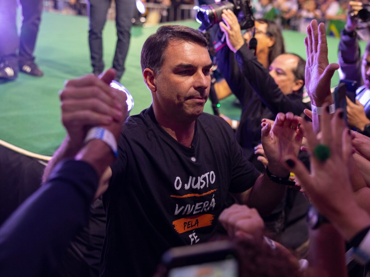 Michelle Bolsonaro en tensión familiar y política