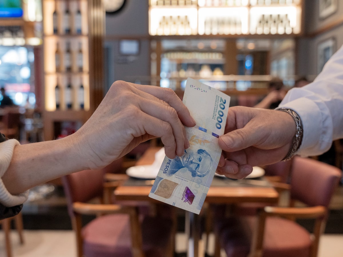 Argentina importa billetes de ARS$20.000 en 2027
